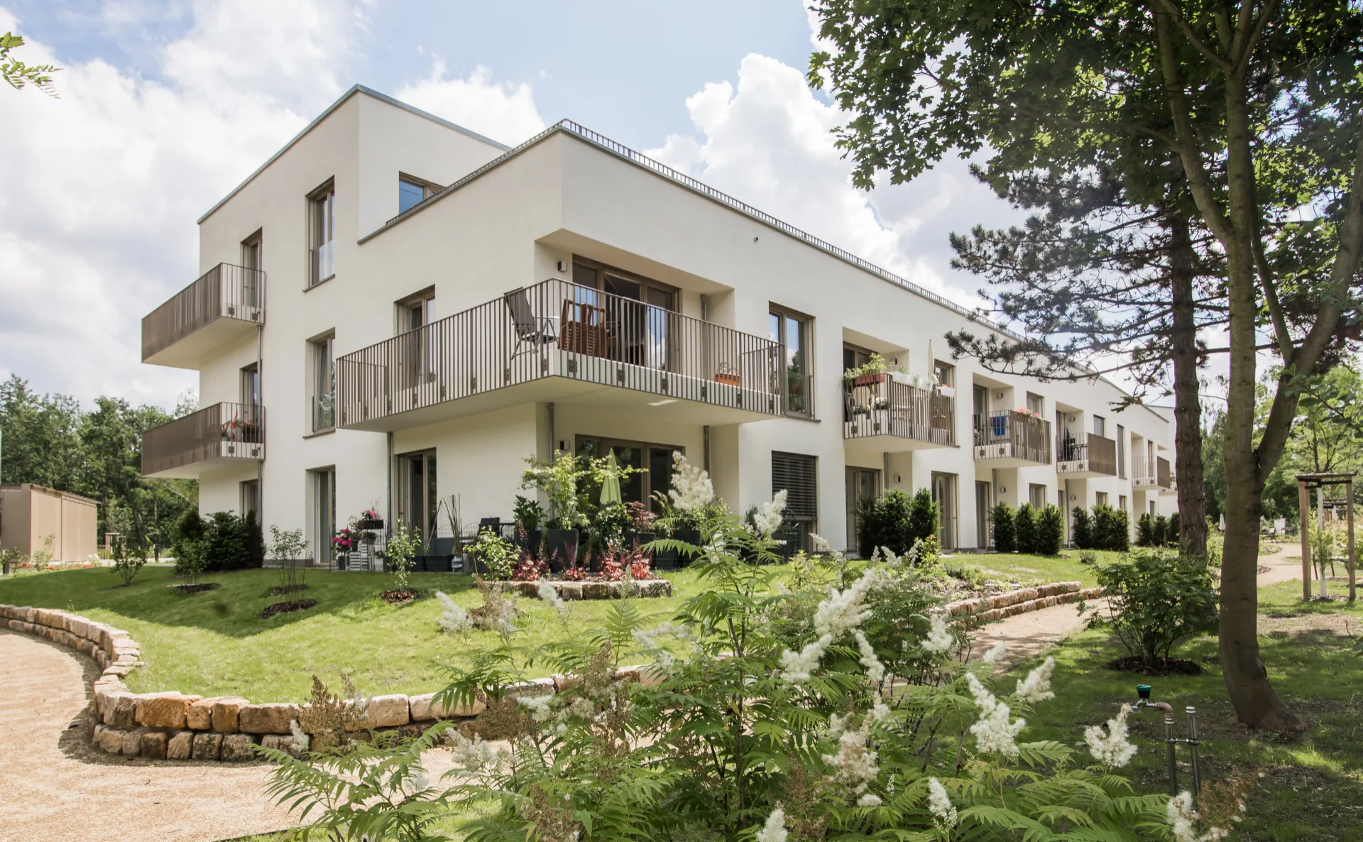 Carola Residenz Dresden-Hellerberge - Link auf Unterseite